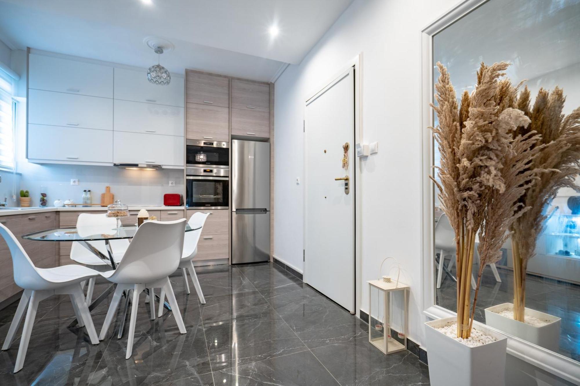 Neo Irakleio Train St. 1 Bedrm 4 Pers. Apartment Athene Buitenkant foto
