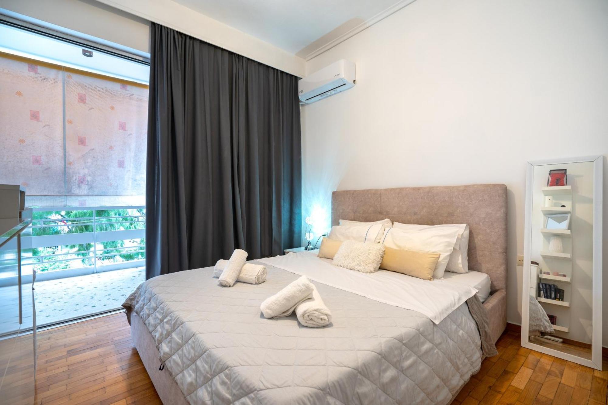 Neo Irakleio Train St. 1 Bedrm 4 Pers. Apartment Athene Buitenkant foto