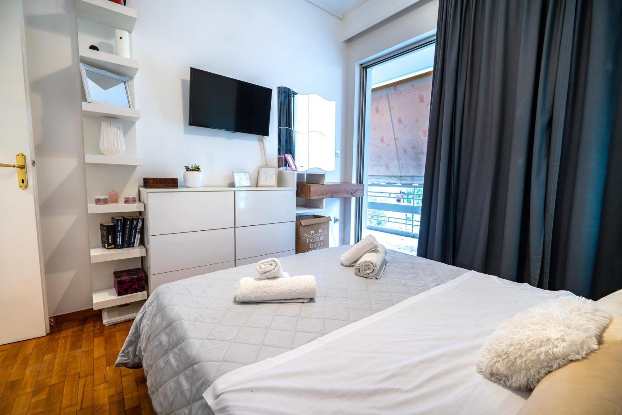 Neo Irakleio Train St. 1 Bedrm 4 Pers. Apartment Athene Buitenkant foto